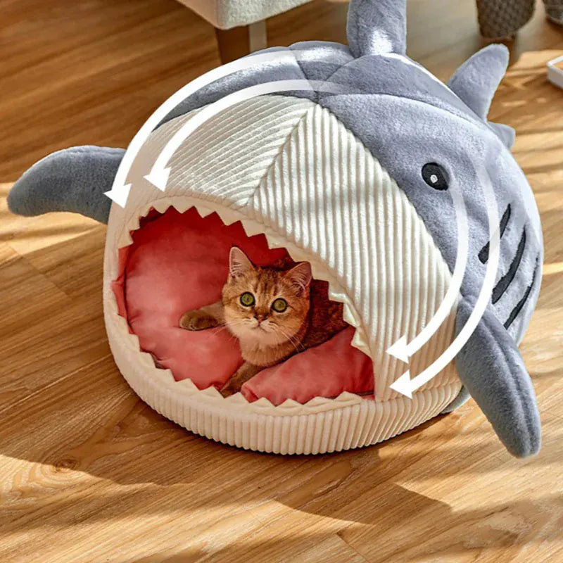 TechnuPet Cat Bed Enclosed Warm Cat Bed