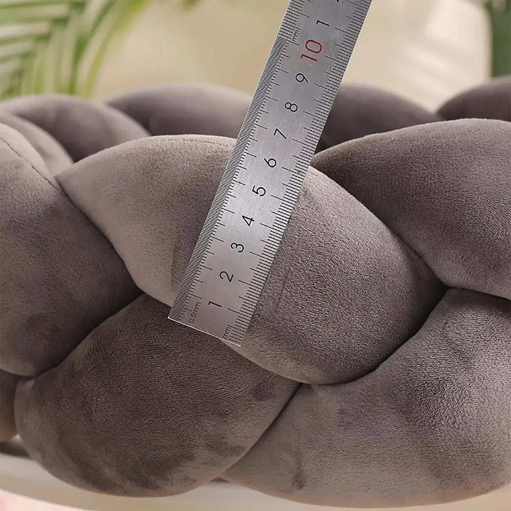 TechnuPet Heated Cat Bed Soft Washable Round Cat Bed