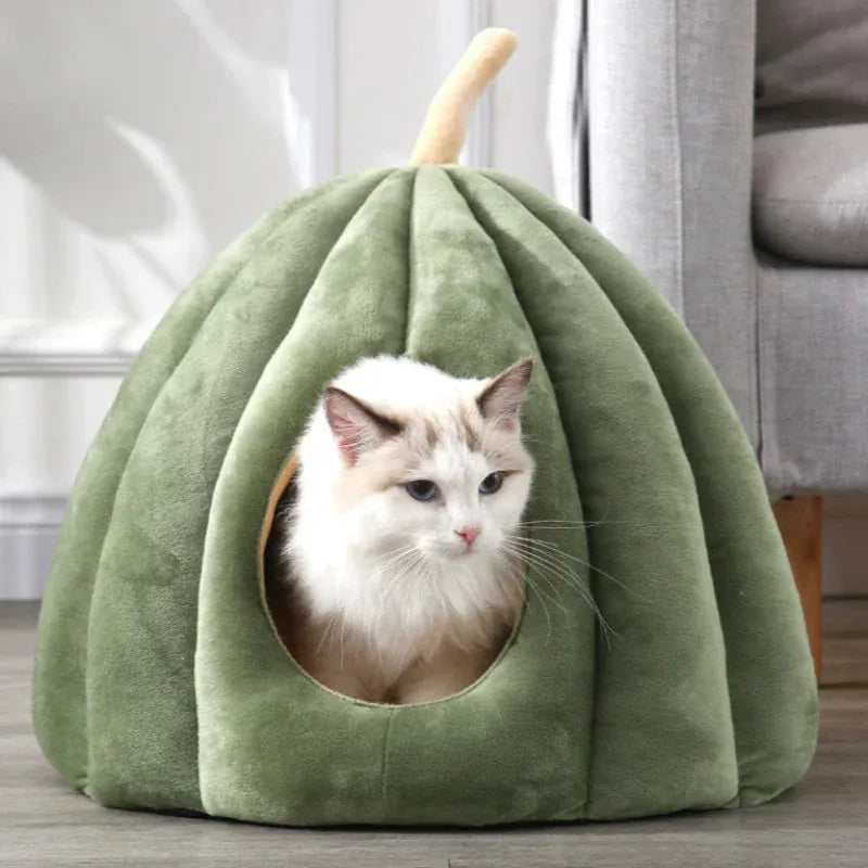 TechnuPet Cat Bed Pumpkin Warm Cat Bed
